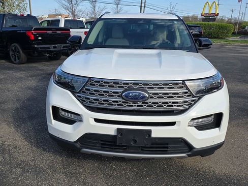 Certified 2022 Ford Explorer Limited w/ Equipment Group 301A AWD/4WD image 9