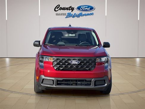 New 2025 Ford Maverick XLT image 12
