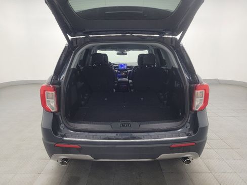 Used 2023 Ford Explorer Limited w/ Equipment Group 301A RWD image 29