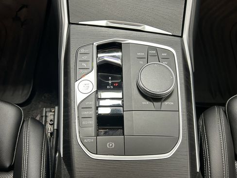 Used 2023 BMW 330i xDrive 330i xDrive w/ Parking Assistance Package image 23