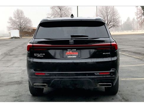 Used 2026 Buick Enclave Sport Touring w/ Power Package image 4