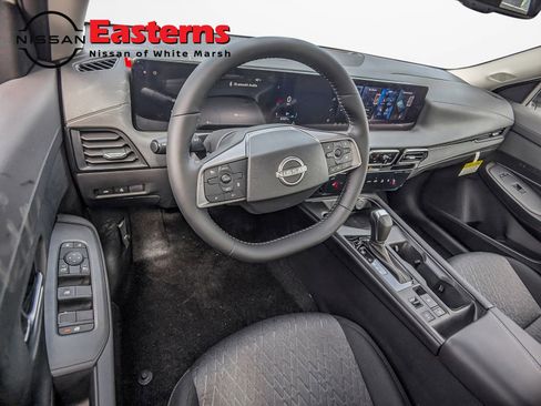 New 2026 Nissan Sentra SV w/ SV Convenience Package FWD image 11