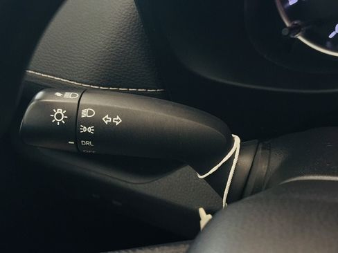 Used 2022 Toyota RAV4 LE AWD/4WD image 51