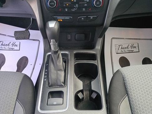 Used 2017 Ford Escape SE w/ SE Cold Weather Package image 25