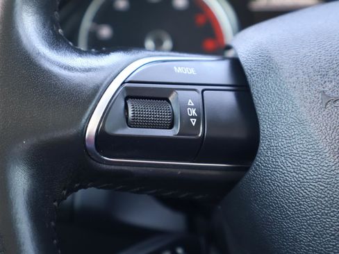 Used 2016 Audi Q5 2.0T Premium Plus w/ Technology Package image 24