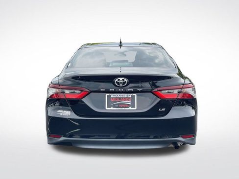 Used 2023 Toyota Camry LE FWD image 5