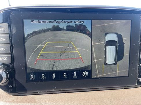 Used 2019 Hyundai Santa Fe AWD image 16