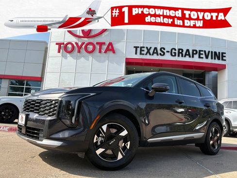 Used 2026 Kia Sportage LX FWD image 1