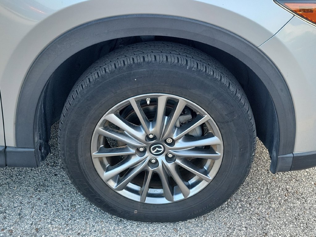 Used 2019 MAZDA CX-5 Touring FWD image 9