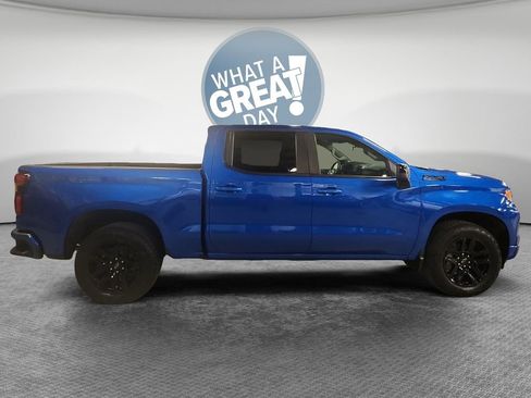 Used 2022 Chevrolet Silverado 1500 RST AWD/4WD image 2