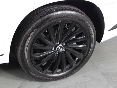 Certified 2025 Hyundai Palisade Calligraphy image 12