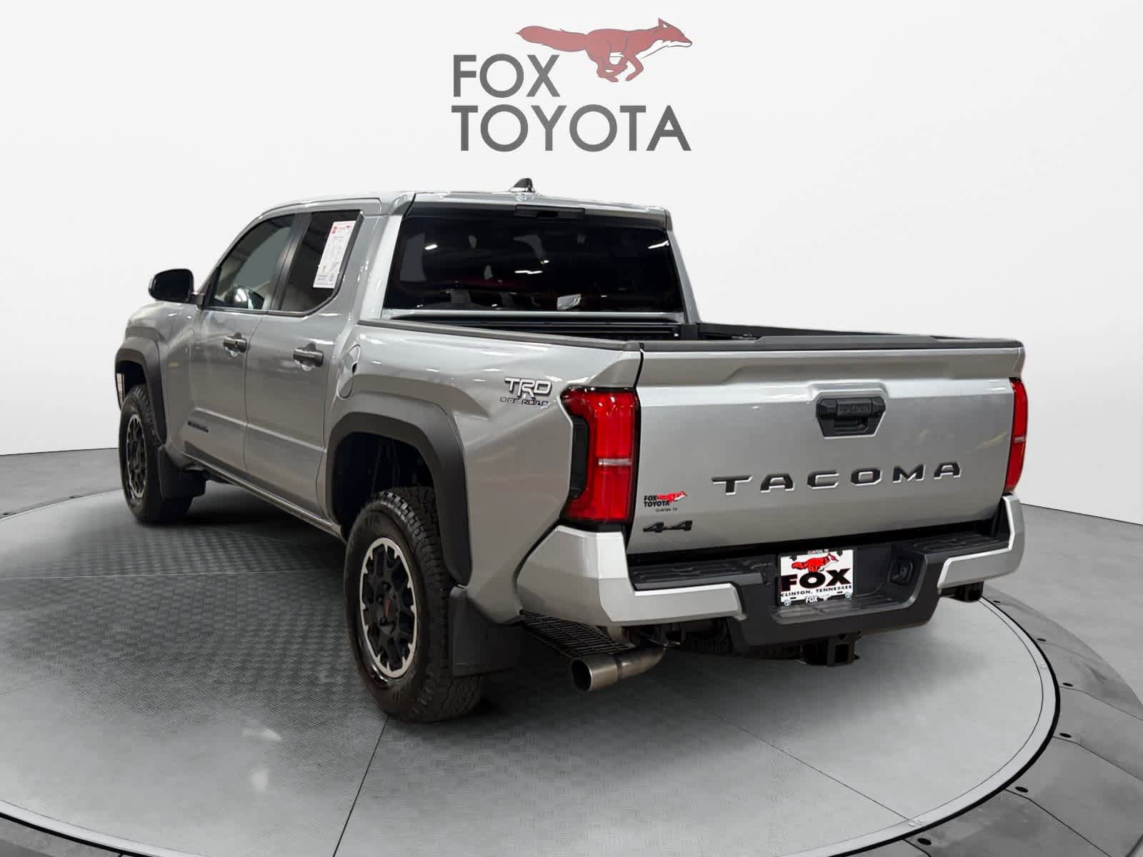 Used 2026 Toyota Tacoma TRD Off-Road AWD/4WD image 3