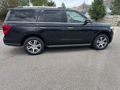 Used 2024 Ford Expedition Limited AWD/4WD image 14