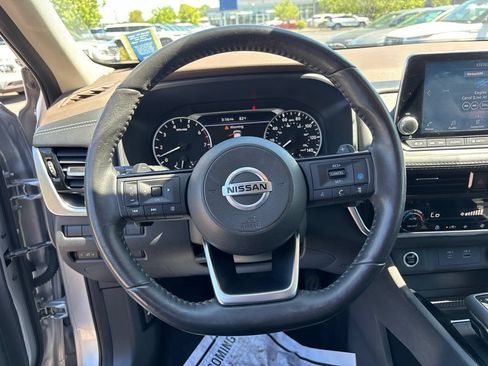 Used 2021 Nissan Rogue SV w/ Premium Package AWD/4WD image 25