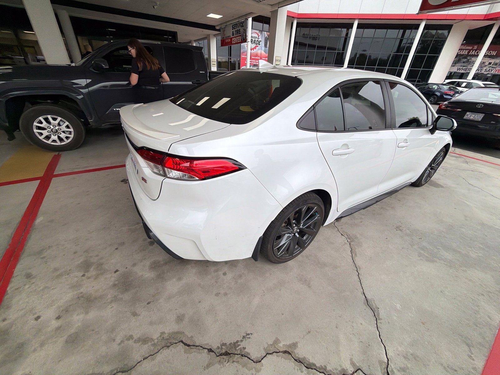 Used 2024 Toyota Corolla SE FWD image 17