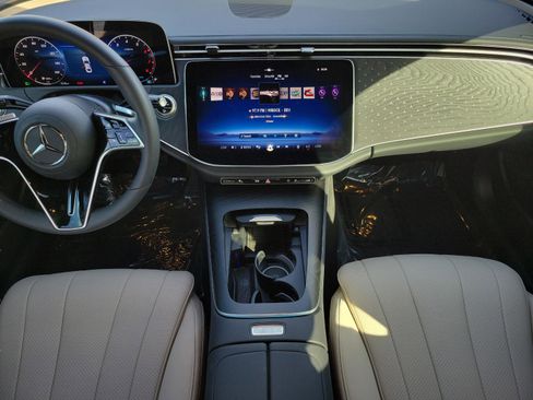 Certified 2025 Mercedes-Benz E 450 4MATIC Sedan image 19