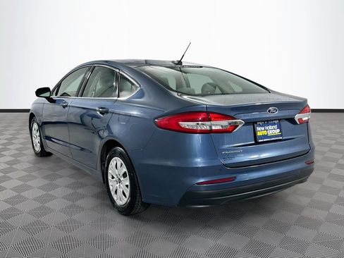 Used 2019 Ford Fusion S FWD image 5