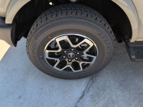 New 2026 Ford Bronco Outer Banks AWD/4WD image 17