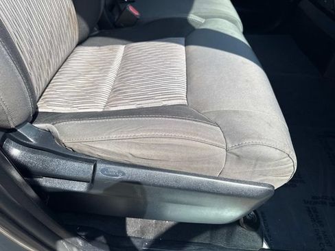 Used 2015 Toyota Tundra SR5 AWD/4WD image 16
