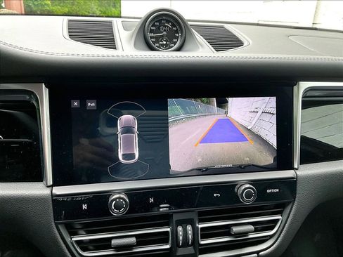 Certified 2023 Porsche Macan Turbo AWD/4WD image 26