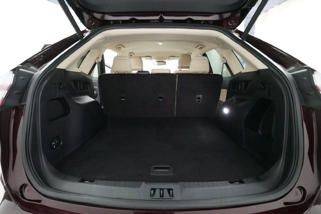 Used 2024 Ford Edge SEL w/ Convenience Package AWD/4WD image 10