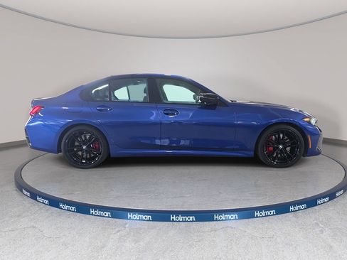 Used 2023 BMW 330i Sedan w/ M Sport Package RWD image 4