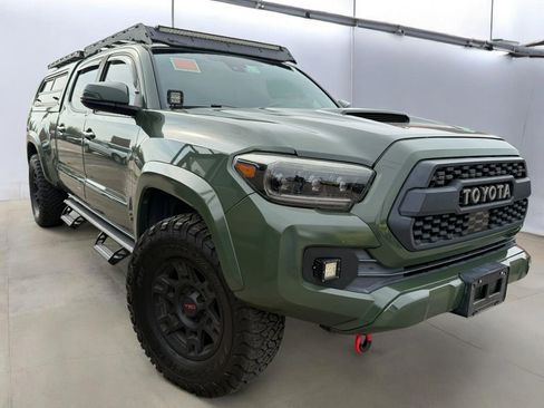 Used 2021 Toyota Tacoma TRD Sport w/ Technology Package image 14