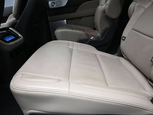 Used 2023 Lincoln Navigator Reserve AWD/4WD image 16