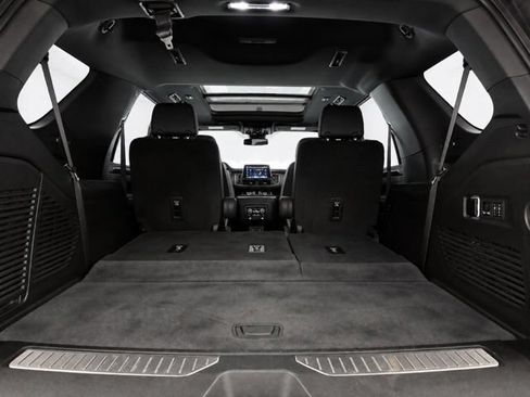 Used 2024 Chevrolet Tahoe RST w/ Sport Performance Package AWD/4WD image 16