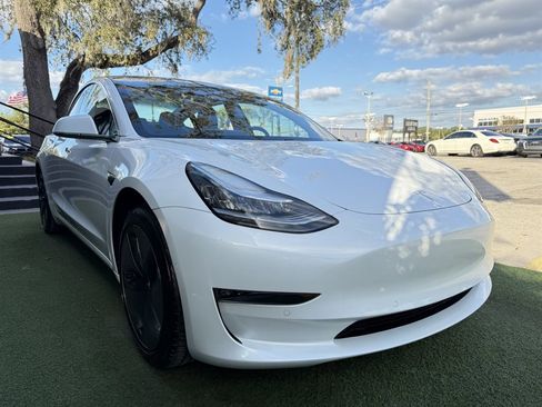 Used 2018 Tesla Model 3 Long Range RWD image 3