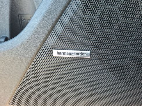 Used 2022 Subaru Crosstrek 2.5i Limited w/ Moonroof Package 2 image 26