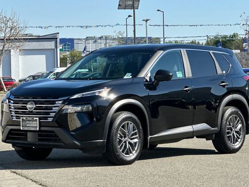 Certified 2025 Nissan Rogue S image 8