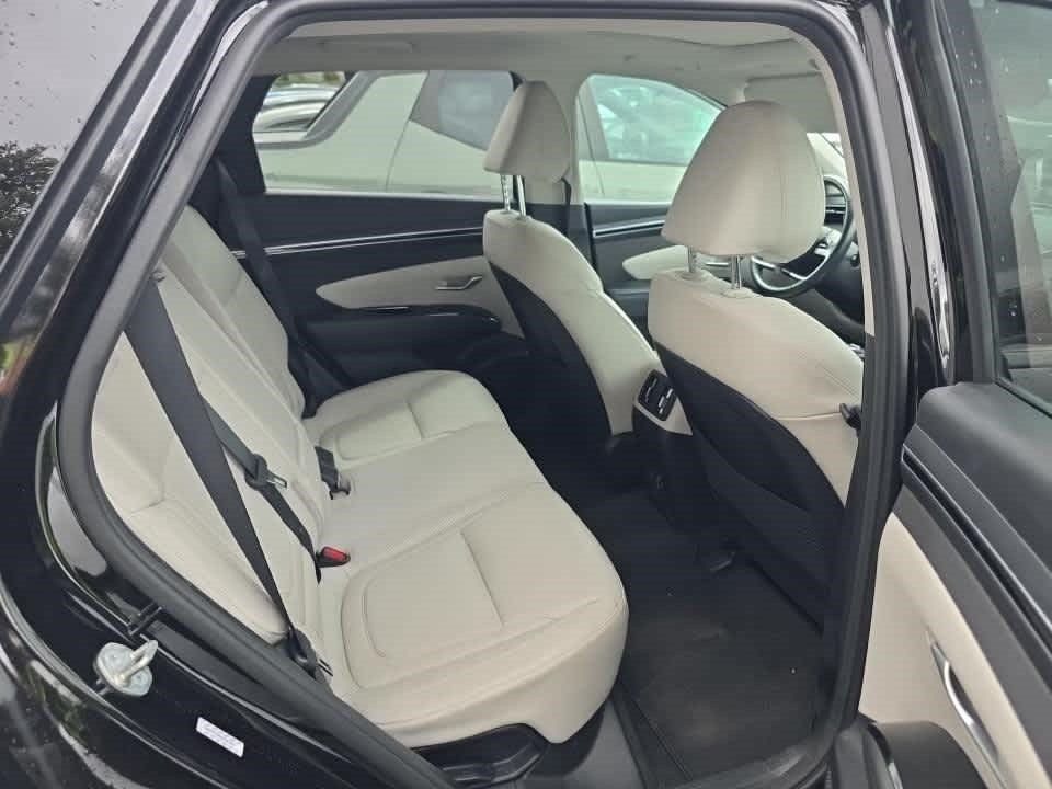 Used 2023 Hyundai Tucson Limited AWD/4WD image 8