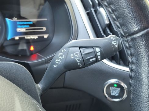 Certified 2023 Ford Edge SEL image 30