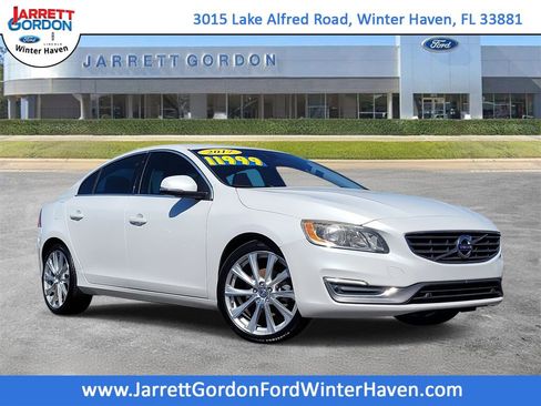 Used 2017 Volvo S60 T5 Inscription image 1