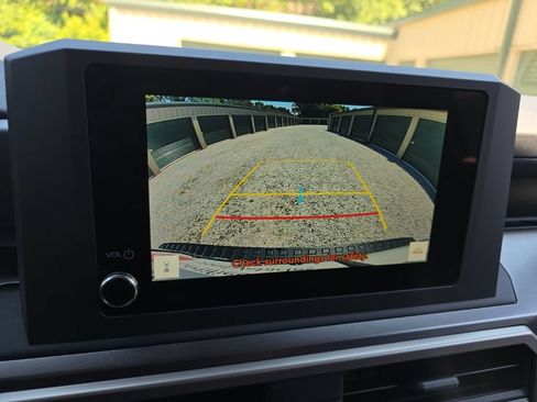 Certified 2025 Toyota 4Runner SR5 AWD/4WD image 23