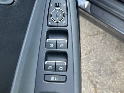 Used 2023 Hyundai Santa Fe SE AWD/4WD image 9