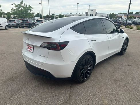 Used 2022 Tesla Model Y Performance AWD/4WD image 5