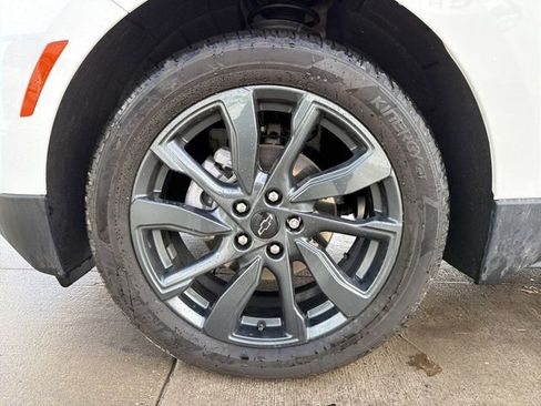 Certified 2022 Chevrolet Equinox RS w/ Infotainment Package image 12