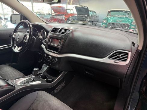 Used 2013 Dodge Journey SXT w/ Flexible Seating Group FWD image 13