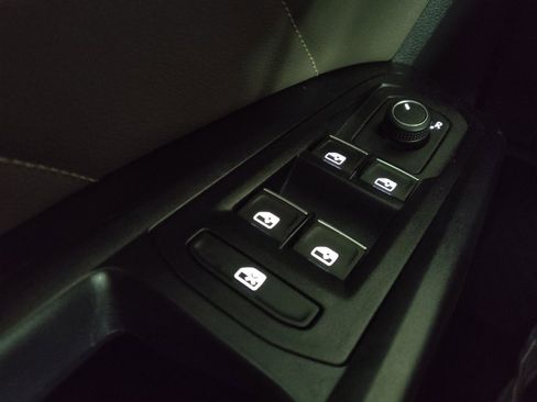 Used 2021 Volkswagen Atlas SE w/ Towing Package FWD image 27
