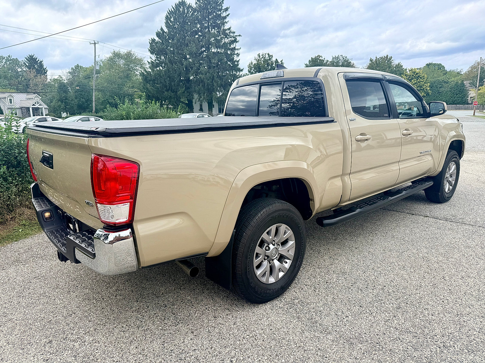 Used 2016 Toyota Tacoma SR5 w/ SR5 Appearance Package (SN) AWD/4WD image 4