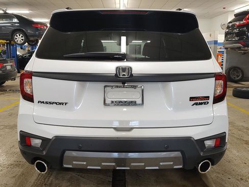 Certified 2023 Honda Passport TrailSport image 32