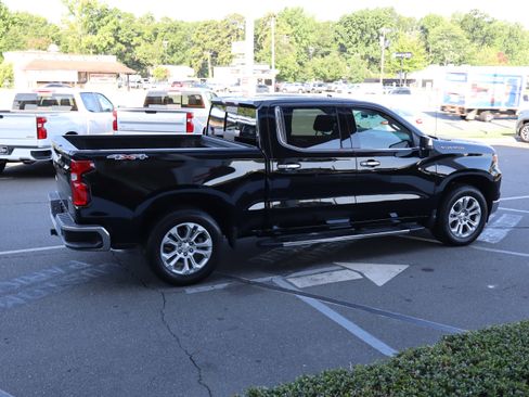Used 2025 Chevrolet Silverado 1500 LTZ w/ LTZ Convenience Package II AWD/4WD image 11