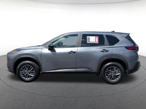 Used 2023 Nissan Rogue S FWD image 3
