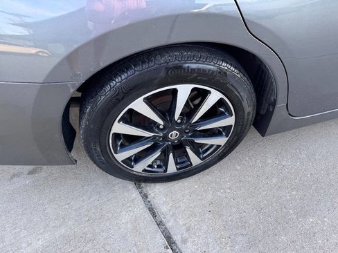 Used 2018 Nissan Altima 2.5 SV FWD image 10