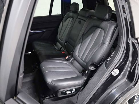 Used 2020 BMW X7 M50i w/ Executive Package image 33