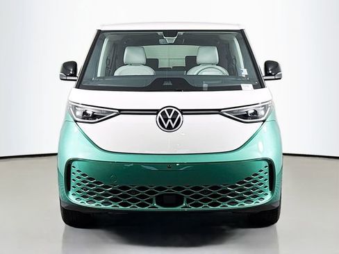 New 2025 Volkswagen ID. Buzz Pro S Plus image 2