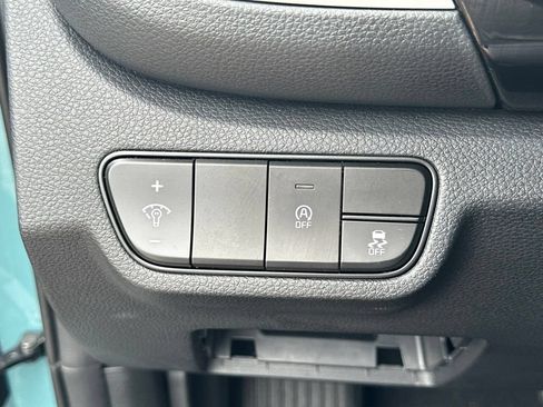 Used 2025 Kia Seltos S AWD/4WD image 18