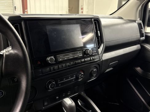 Used 2025 Nissan Frontier S image 8